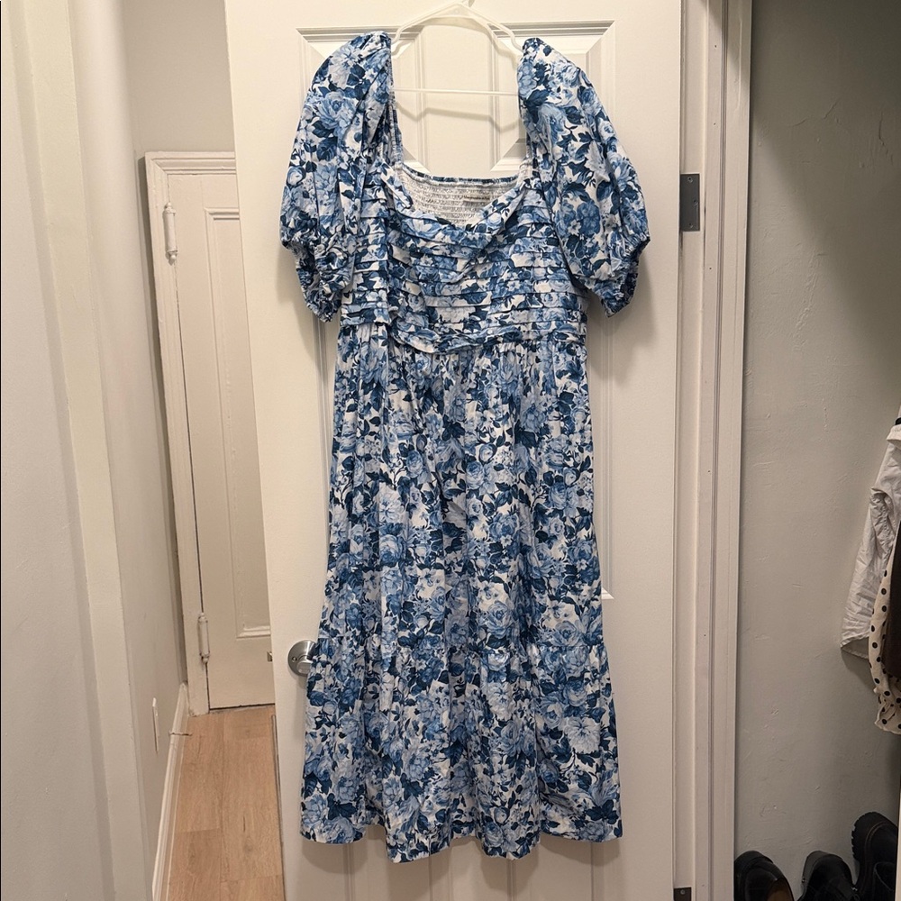 Abercrombie & Fitch Blue and White Floral Midi Dress
